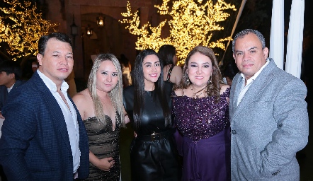  Chamonin, Karen, Lorena, Patricia González y Jesús Cerecero.