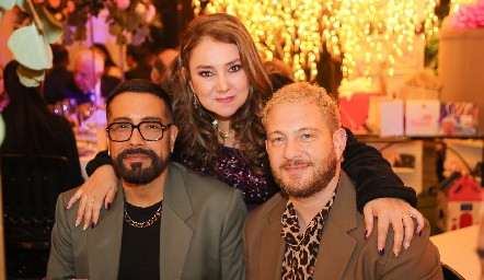  Jorge, Patricia González y Cristopher.