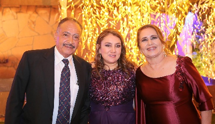  Javier Centeno, Patricia González y Ana Mérida Trejo.