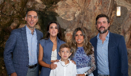  Gonzalo Benavente, Cristina Barragán, María José Barragán y Diego Rodríguez con José María.