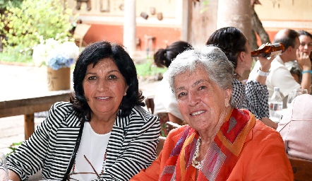 María Cristina Suárez y Luz María Suárez.