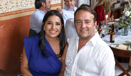  Martha Morales y Javier Algara.