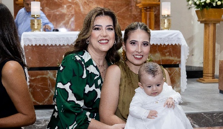  3 generaciones, Kinkis Galán, Cristina Kasis y Santiago Mora.