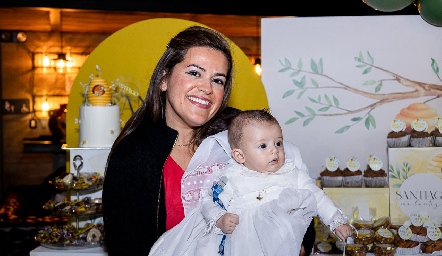  Olivia Mora con su sobrino Santiago.