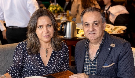  Laura Monjarás y Eduardo Kasis.