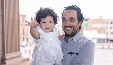  Ángel Mario Valdés con su hija Pastora.