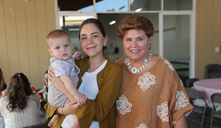  Diego, Bárbara Mahbub y Maru Celis.