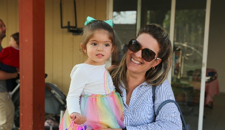  Lili Abud con su hija Maite.