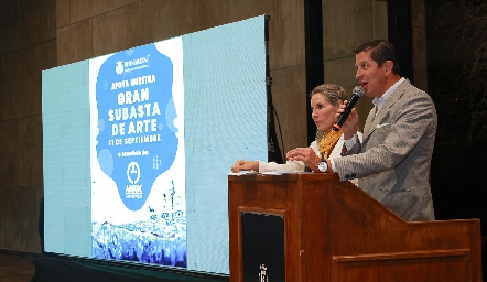  Elena Sampere y Luis de Regil.