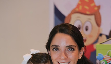  Sofía Álvarez con su hija Ana Victoria Labastida.