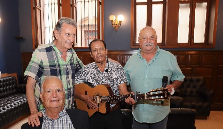  Francisco Castro de la Masa, Francisco Cermeño, José Aguilar y Chepo Ortuño.