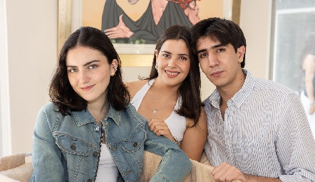  Sofi, Marijó Villalobos y Marcelo Abaroa.