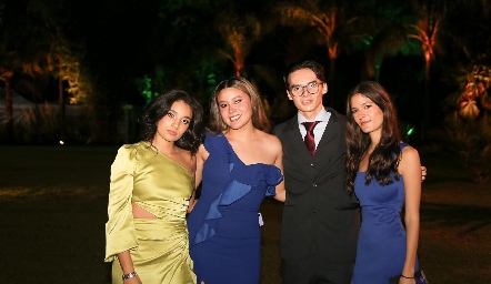  Arantza Ramírez, Giovanna Sotelo, Carlos Rebolledo y Loretta Abud.