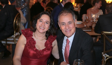  Leticia Cruz y Roberto Hernández.