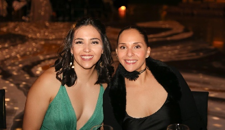  Lau Valerdi y Cynthia Piña.