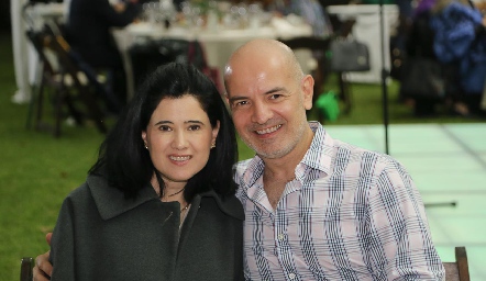 Martha Aldrett y Héctor Navarro.