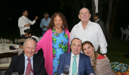  Luis Dopico, Kika Méndez, Salvador Uría, Abelardo Uría y Margot Uría.