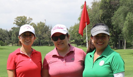  Ale Cifuentes, Nancy Gámez y Norma Angélica Ramírez.