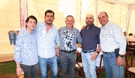 Saniago González, Héctor Gómez, Octavio Aguillón, Jeppo Mahbub y Calolo Pérez.