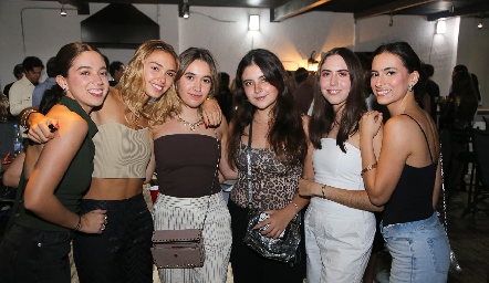  Geraldine Perales, Alexa Heinze, Sofía Garza, Conny Hermosillo, María de la Torre y Daniela López.