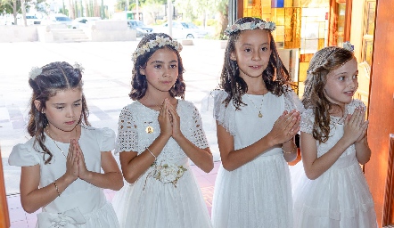  Renata, Annia, Julia y Lu.