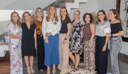  Anabel Gaviño, Eva Anaya, Gaby Lozano, Ana Gaby Motilla, Fernanda Lozano, Mari Carmen Ayala, Laura Nieto, Came Stevens y Any Gómez.