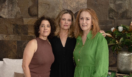  Laura Nieto, Eva Anaya y Laura del Pozo.