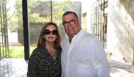  Patricia González y Carlos Esparza.