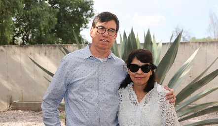  Sergio Gutiérrez y Elvia Gómez.