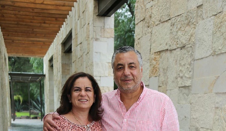  Claudia Ávila y Alejandro Villasana.