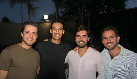  Rodrigo Díaz, Jaime Rosales, Juan Pablo Quintero y Roberto.