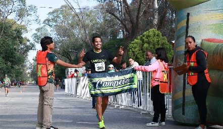  Ganador de la carrera de 10 km.