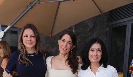  Alejandra de los Santos, Pía Bores y Aurora Rangel.