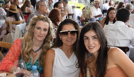  Cristina, Coco y Laura.