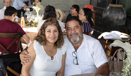  Armando Méndez y Sonia Moreno.