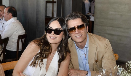  Ximena Navarrete y Juan Carlos Valladares.