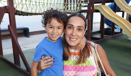  Federico Balderas y Bárbara Mercado.