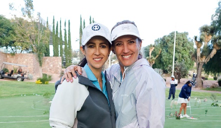  Luz Velina y Pamela Grageda.