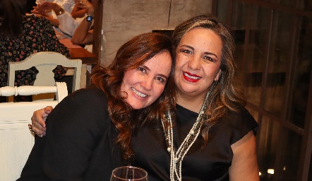  Paulina Quiroz y Sandra Cano.