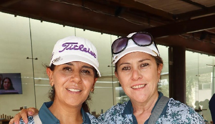  Brenda Morales y Lupita Espinoza.