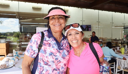  Esperanza Gascón y  Alejandra Rosas.