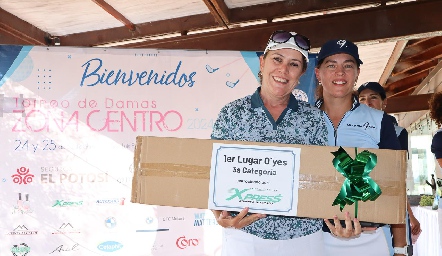  Lupita Espinoza y Silvia Garza.