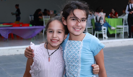 Verónica Meade y Ana Paula Ávila.