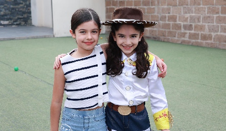  Javiera Pérez y Ana Paula Ávila.