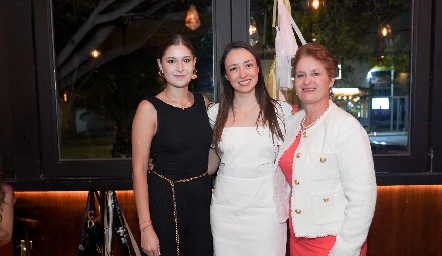  Paty Morales, Jimena Medina y Patricia Pizzuto.