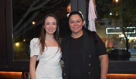  Jimena Medina y Martha Acevedo.