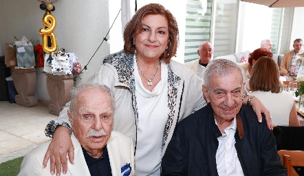  Pepe Santos, Guadalupe Abed y Arturo Esper.