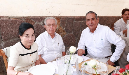  Gloria Cabal, Eduardo Cabal y Héctor Garza.