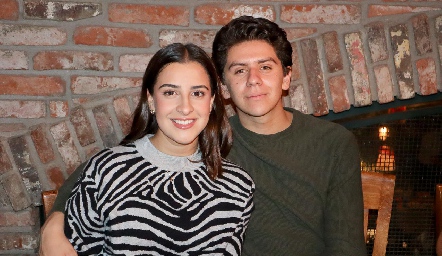  Lorea Gómez y Patricio Ojeda.