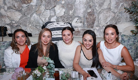  Nataly, Claudia Méndez, Ana Curiel, Fantina Díaz de León y Carolina Silva.